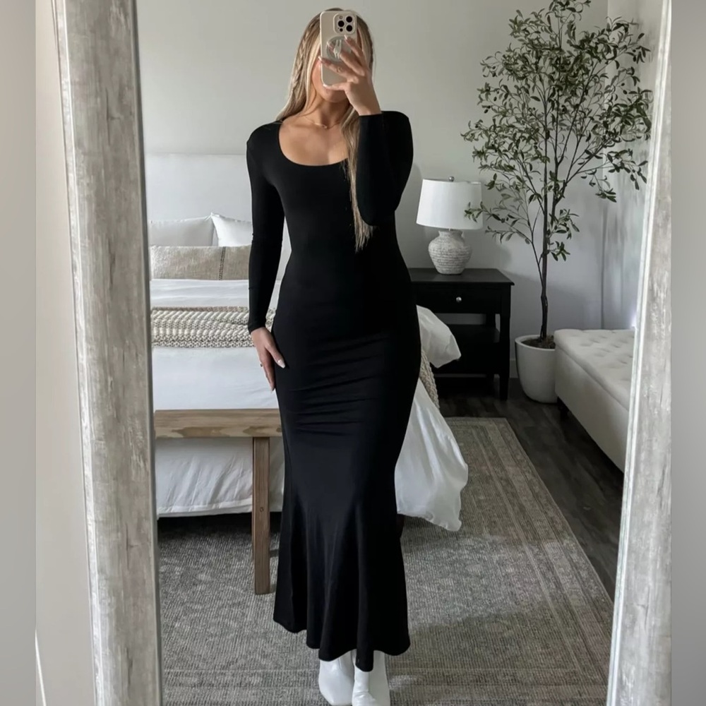 SKIMS Soft Lounge Long Sleeve Dress Black